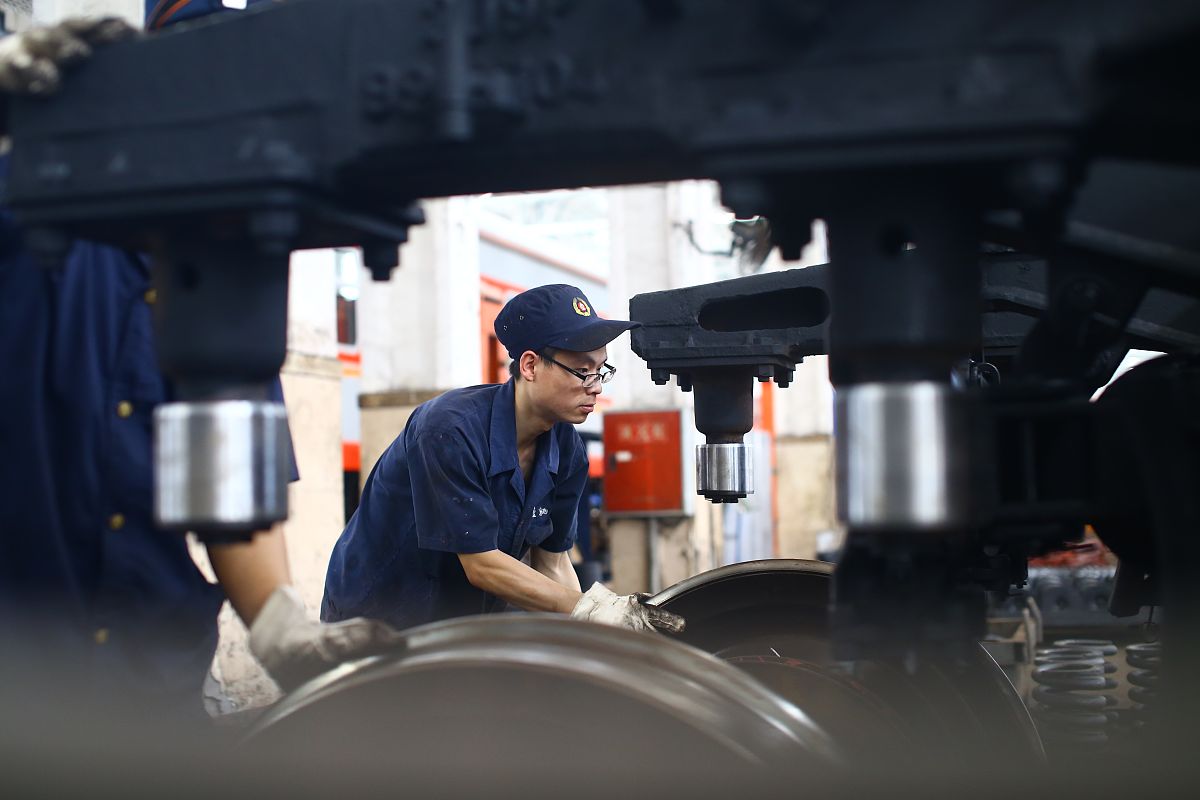 2022年成都铁路专业学校有招生限制吗