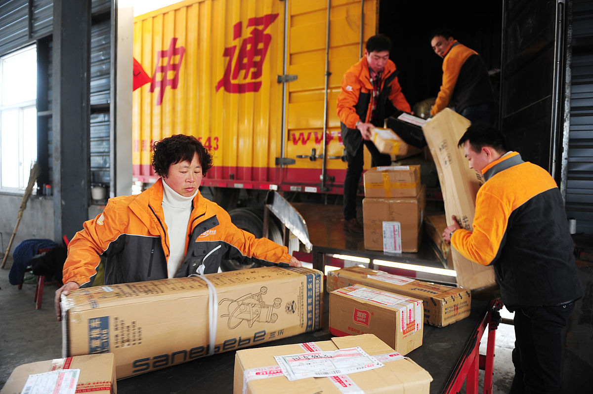 5月6日下午客户经理多次上门走访恒鑫物流了解客户用油情况讲解近期原油走势客户马上开100吨60字