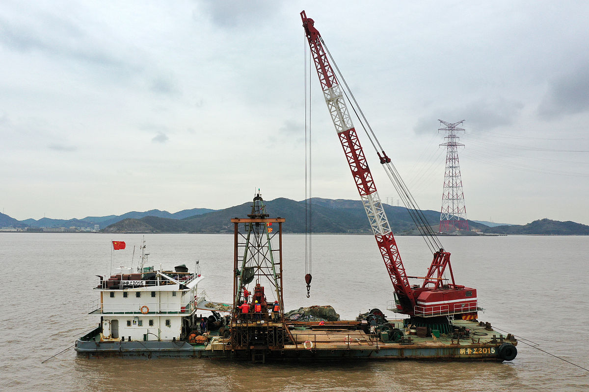 南充石油化工学校2019-油气地质与勘察招生中专+大专