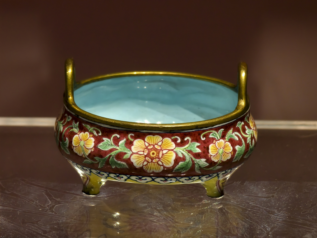 珐琅工艺出现在清代吗