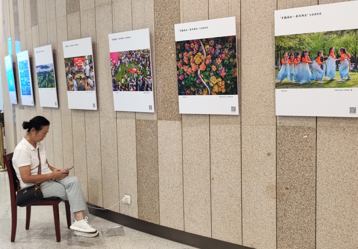 毕业展场地变更，学生会恳请基金会减免场租