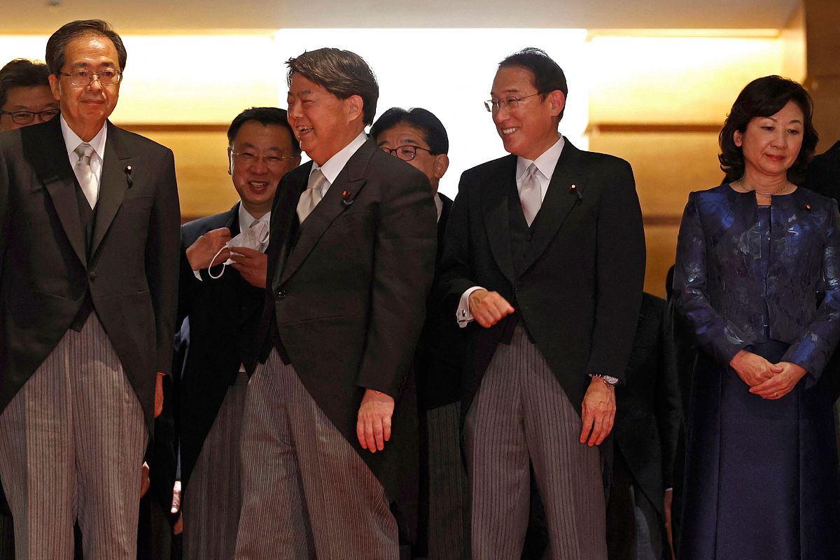 岸田文雄 - 日本首相 | 経歴・プロフィール