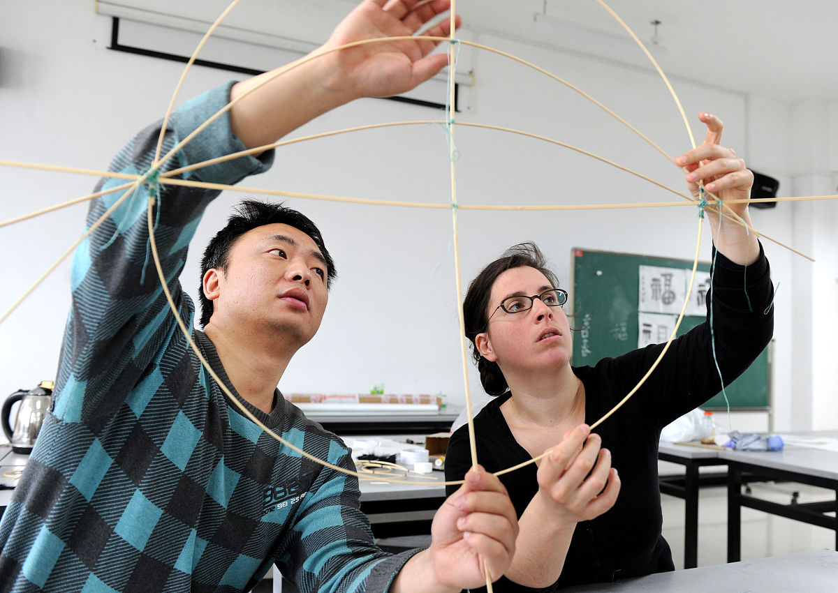 鹰百合绘本《茉茉的愿望蛋》内容解析