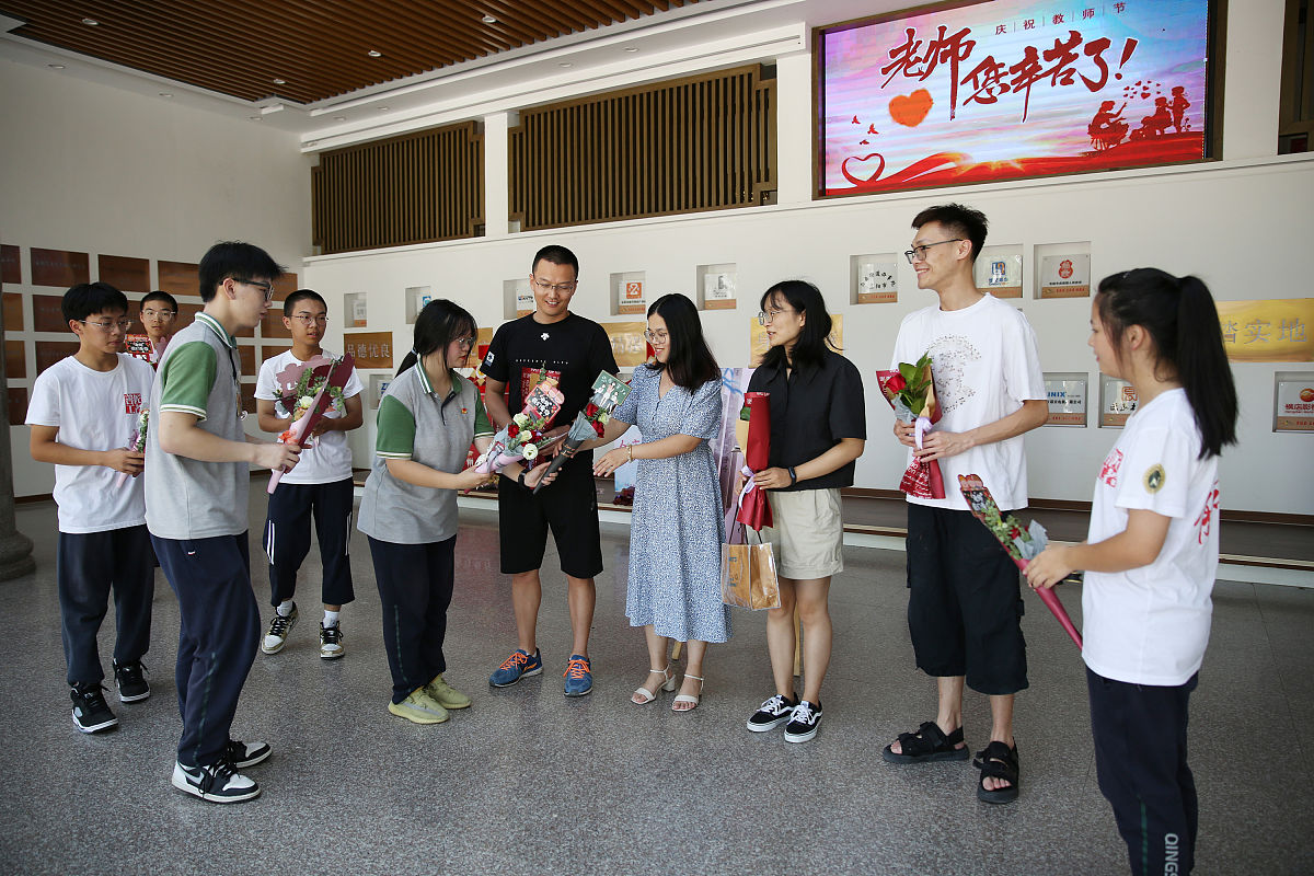 龙门县职业技术学校2022年招生简章 - 培养高素质技术人才