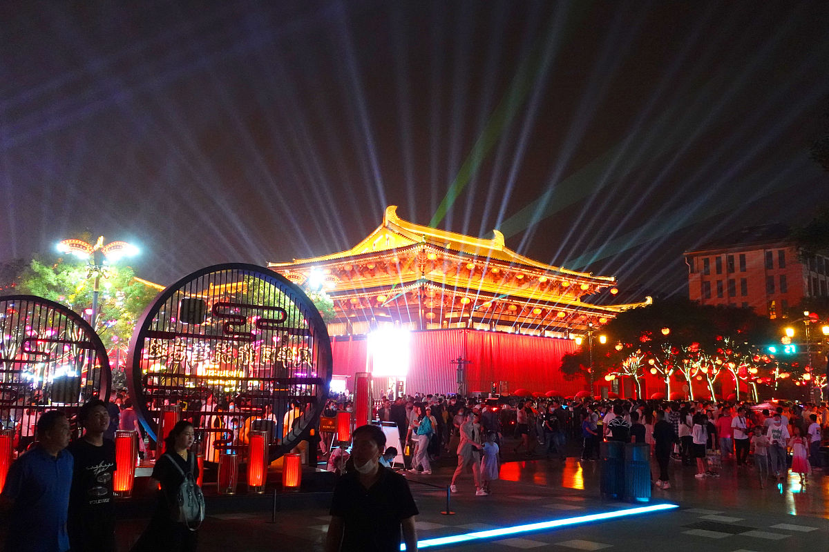 大唐不夜城占地面积多大？了解洛阳盛唐风情