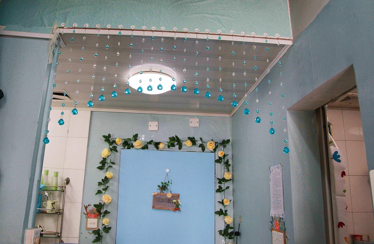 大学宿舍桌面装饰指南：打造舒适学习空间