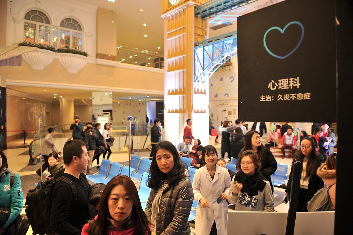 写一个一分钟自我介绍用于参加优衣库的UMC面试。