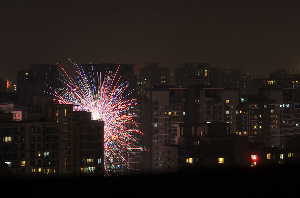 千里不同风百里不同俗是什么意思_词语千里不同风百里不同俗的意思