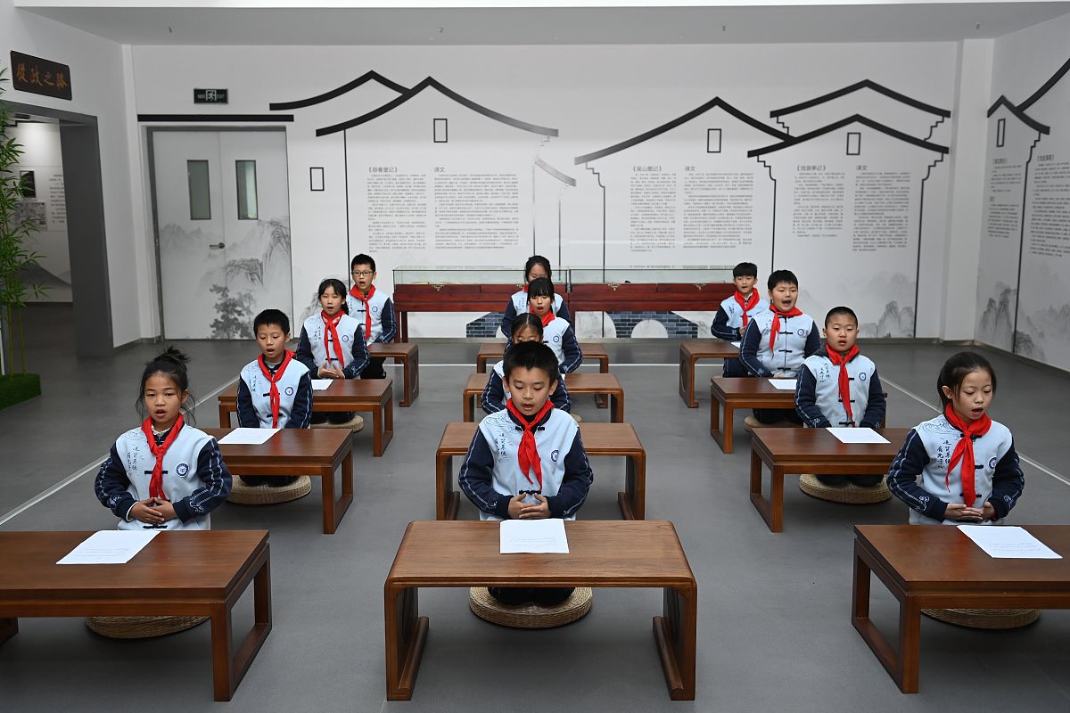 2021年在重庆幼儿师范学校如何选择好的专业？