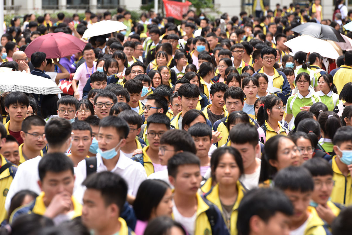 广州市高中排名：2019年高考成绩前八名学校