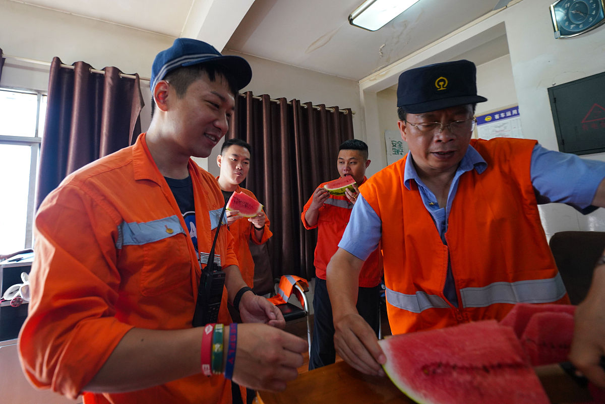 【公司名称】夏日送清凉饮料通知：各部门代表请领