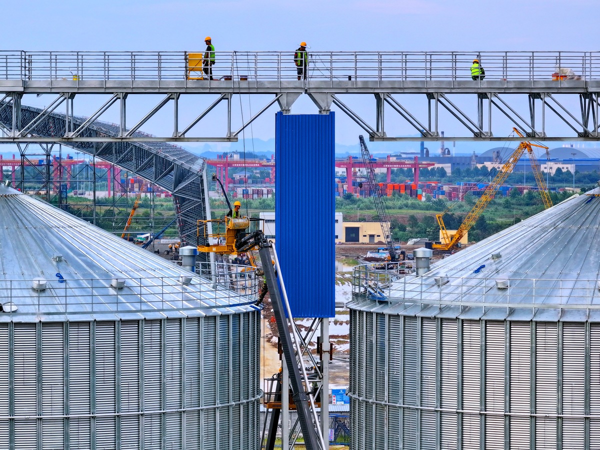 Highway Bridge Construction: Quality & Safety Management System