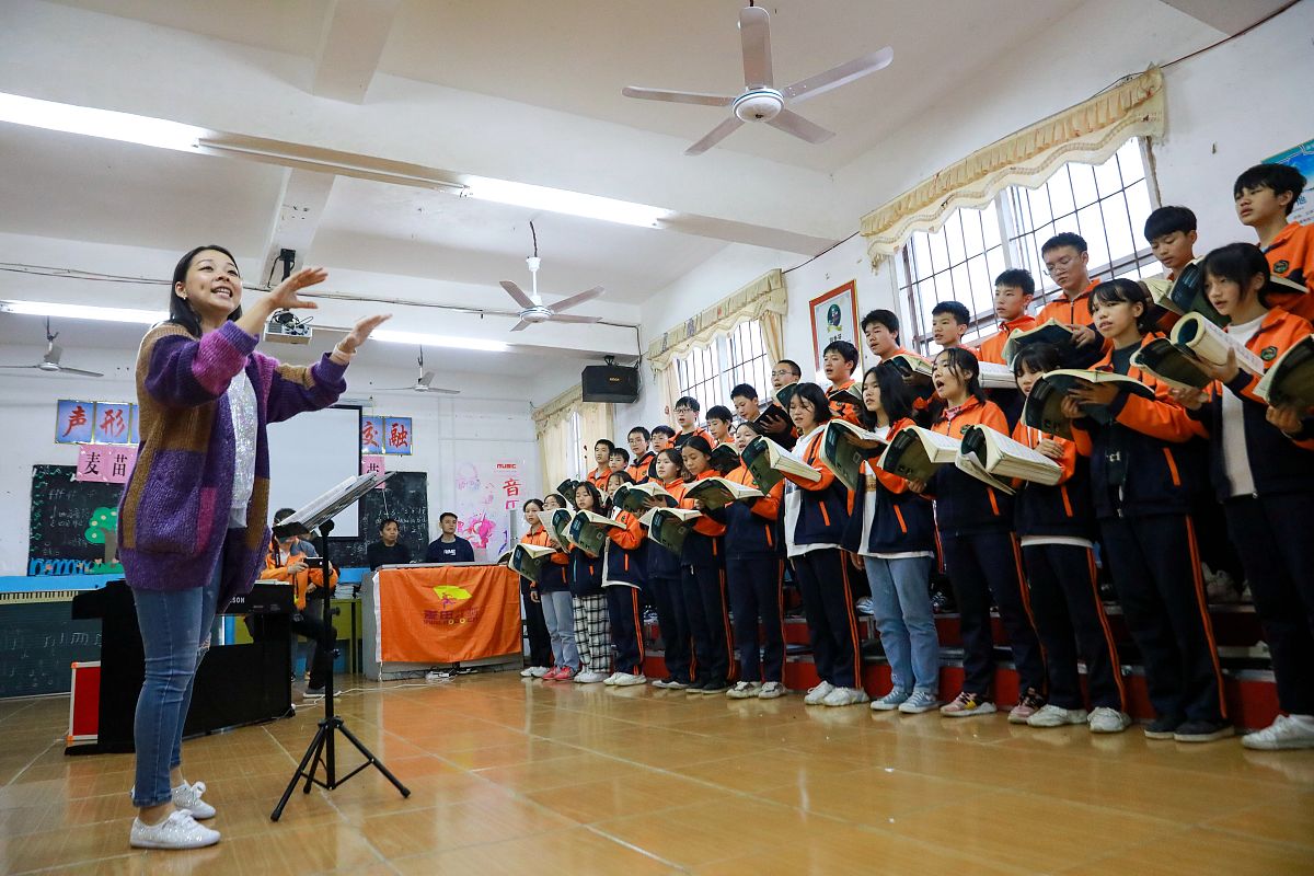 西安幼师学校女生适合学什么专业？热门专业推荐