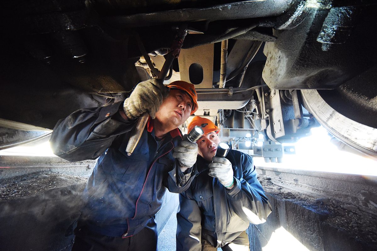 2020年贵阳铁路学校什么专业适合女