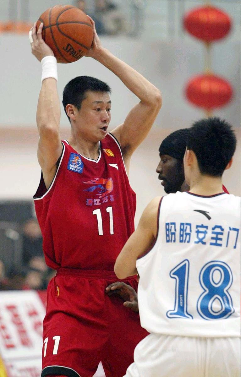 2004年2月11日,辽宁辽阳,03/04cba保级战,浙江万马121-131辽宁盼盼.郑