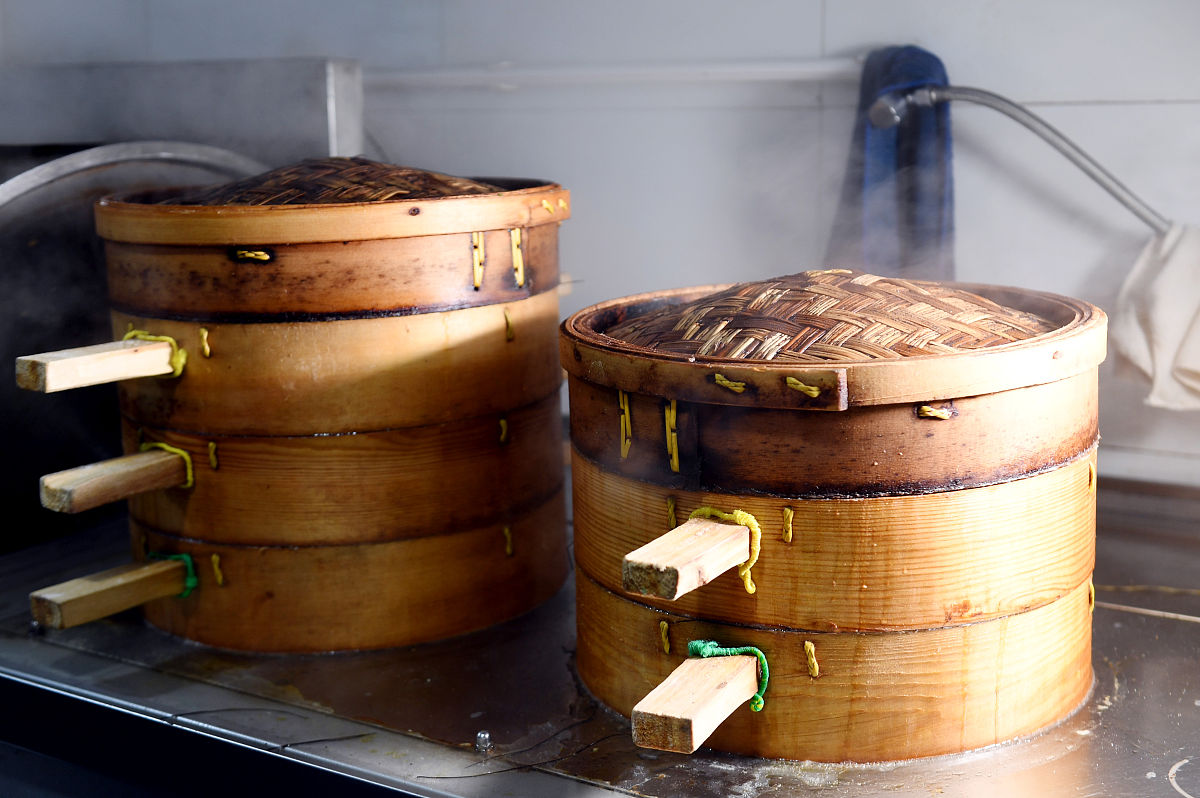 制作蒸笼的乐趣：香气、满足和美味