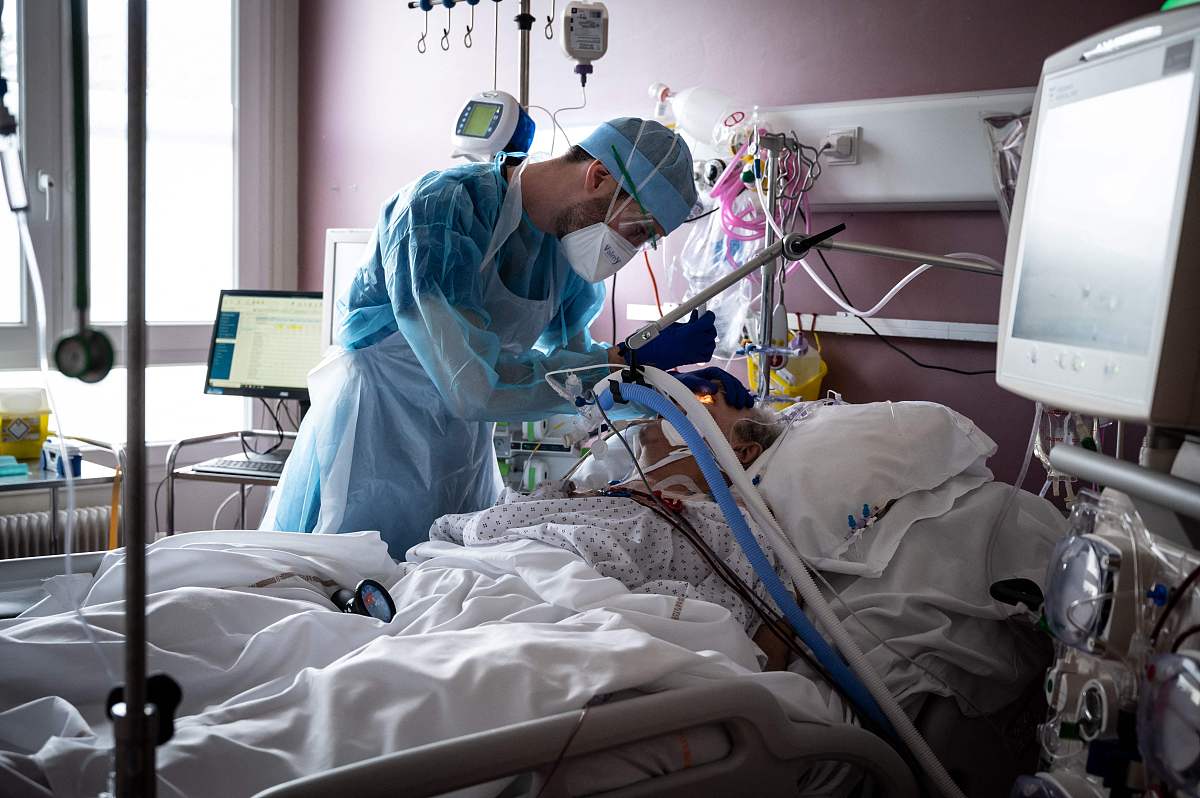 ICU 实习周记：见证患者病情恶化与好转