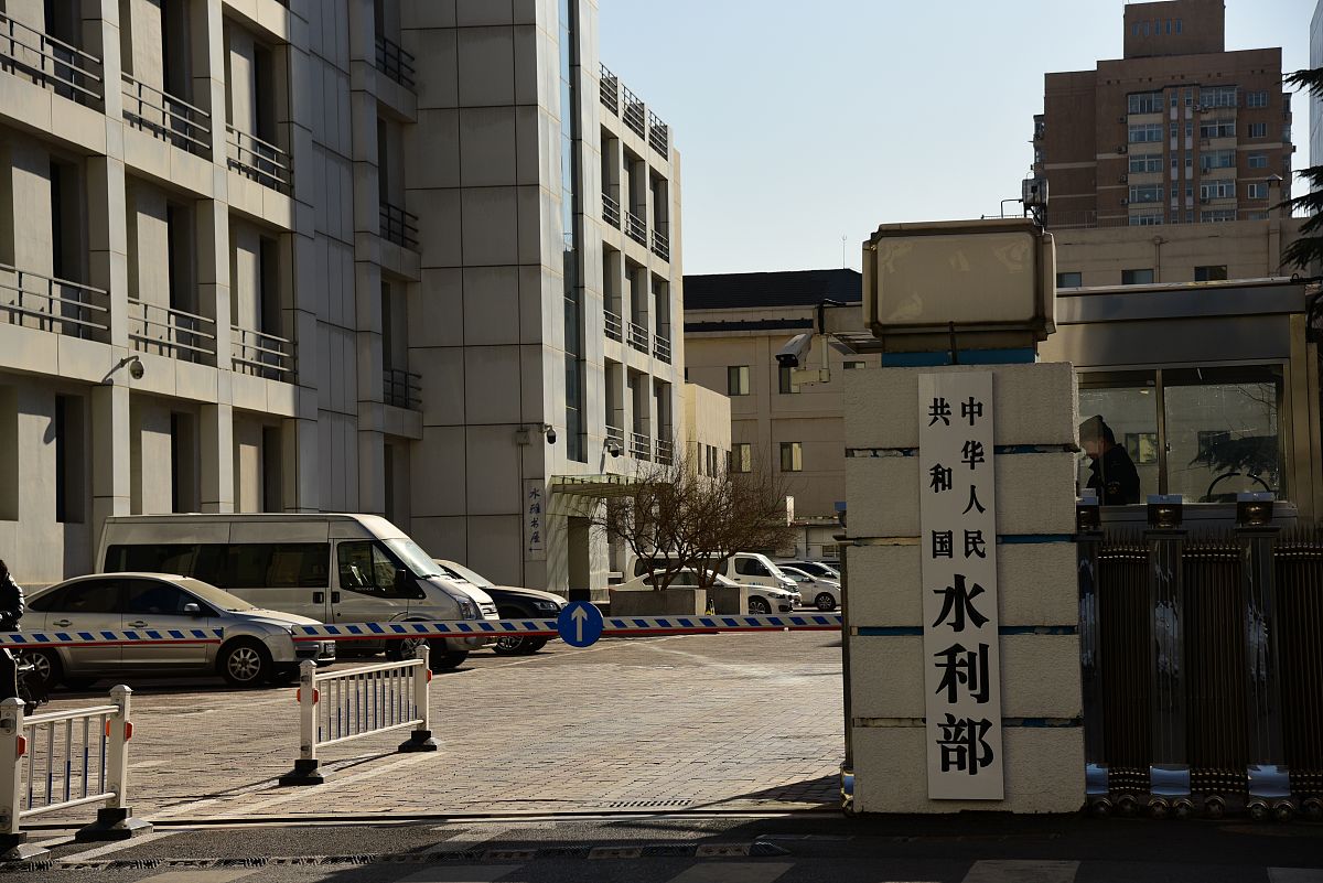 青岛第二卫生学校地址 - 威海路22号，交通便利，设施完善