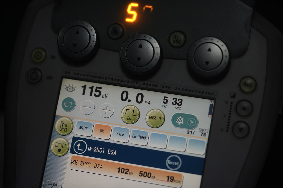 Paraphrase the following text using more academic and scientific language Use a neutral tone and avoid repetitions of words and phrases：在$tau=0$时自相关函数都等于1。