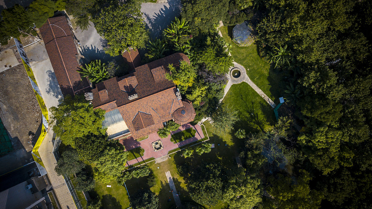 城市更新背景下的老旧社区环境艺术研究：现状、趋势及文献综述