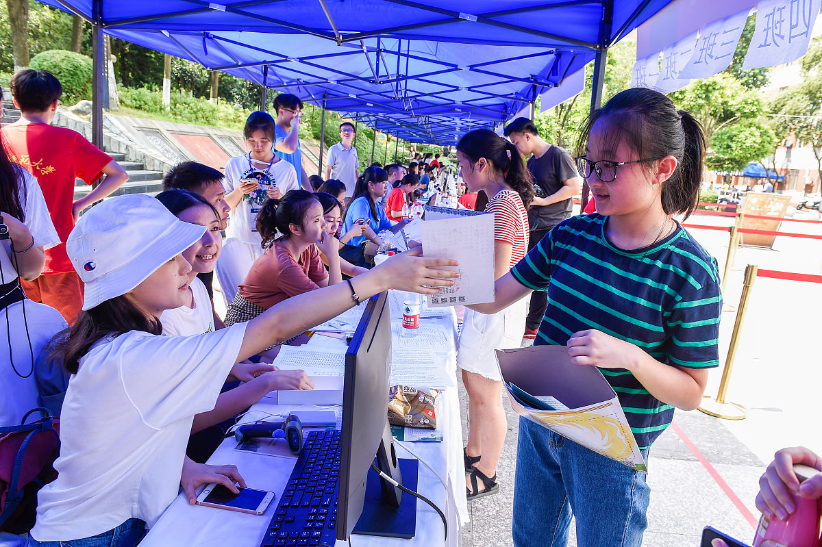 成都幼儿管理专业学校推荐：成都师范学院、四川师范大学等