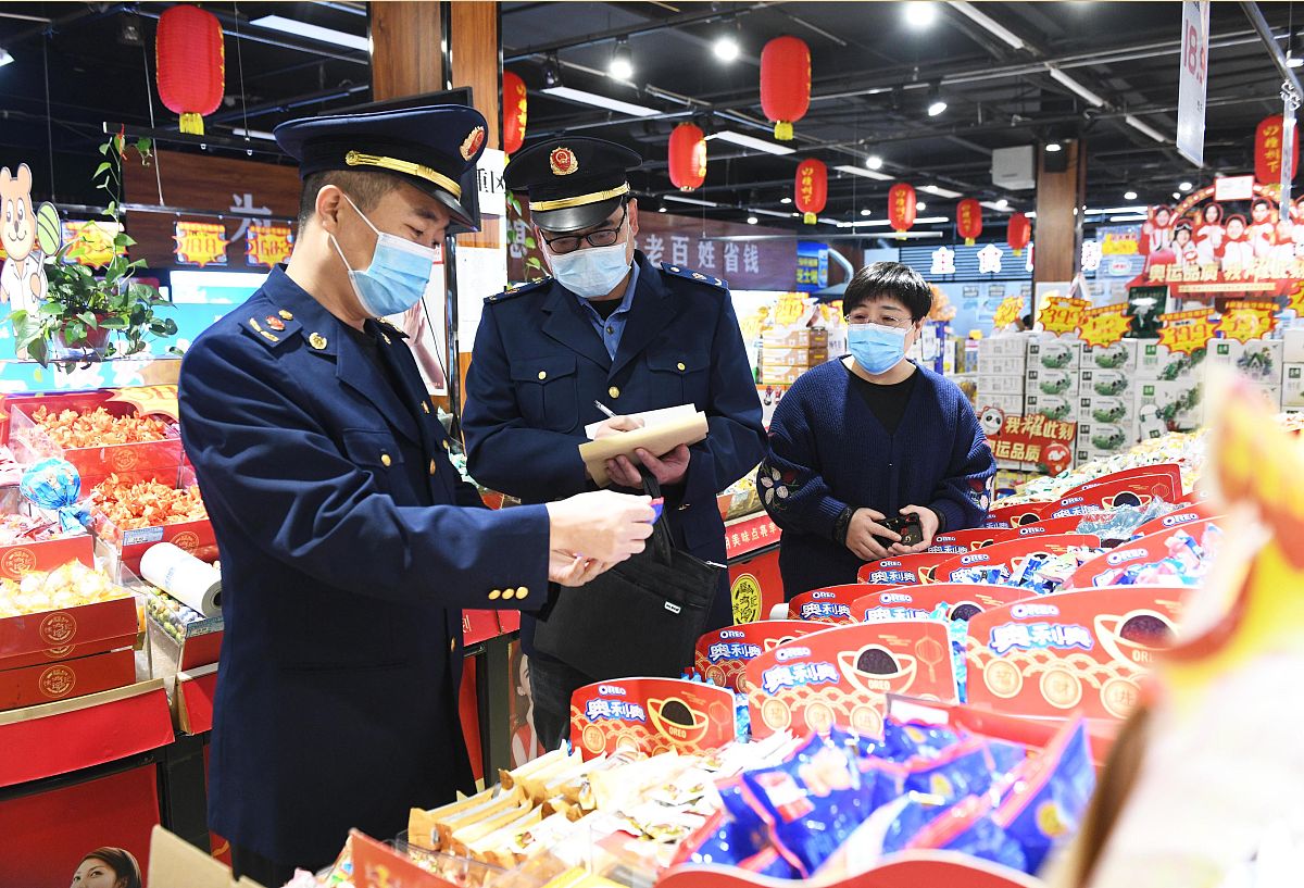 你正在撰写论文宝塔区中心街路边夜市食品安全状况调查研究的研究意义写成一段话格式不少于500字。