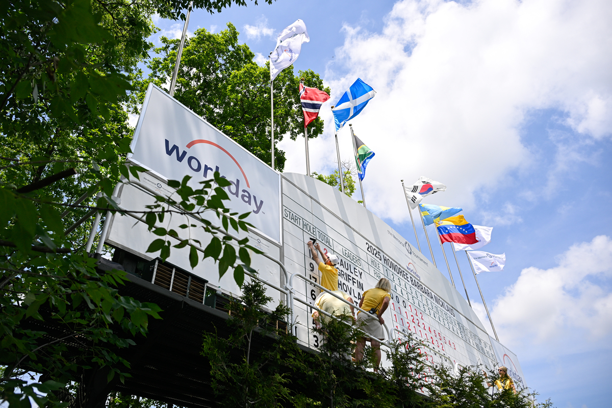 Please write a short draft for the essay The Challenges and Benefits of Hong Kong Sportwear Business investors in Guangdong Province and list out the key ideas in each paragraph It would be ideal to