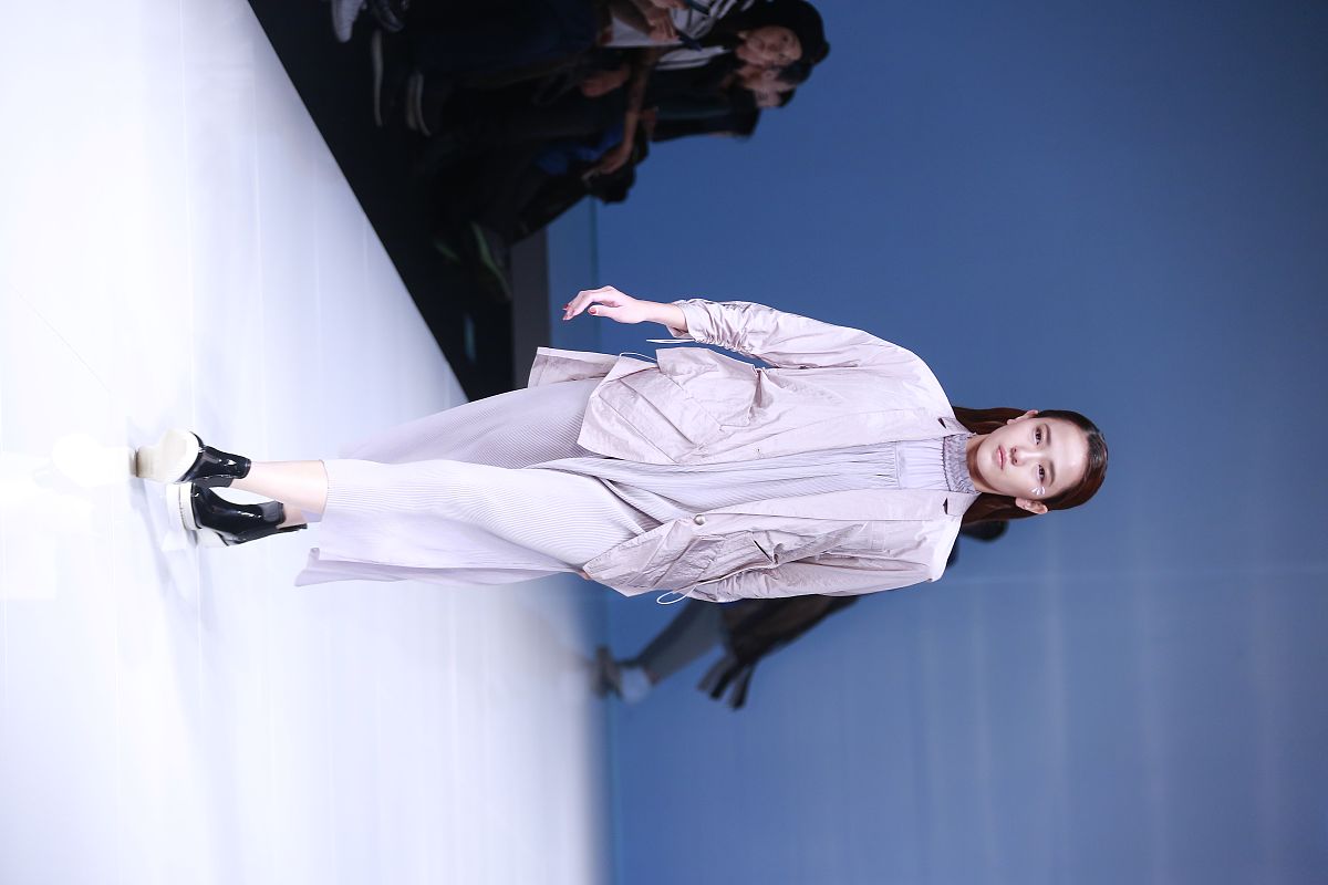 2017年11月4日,北京,2018春夏中国国际时装周:上手花田·任艺 品牌秀