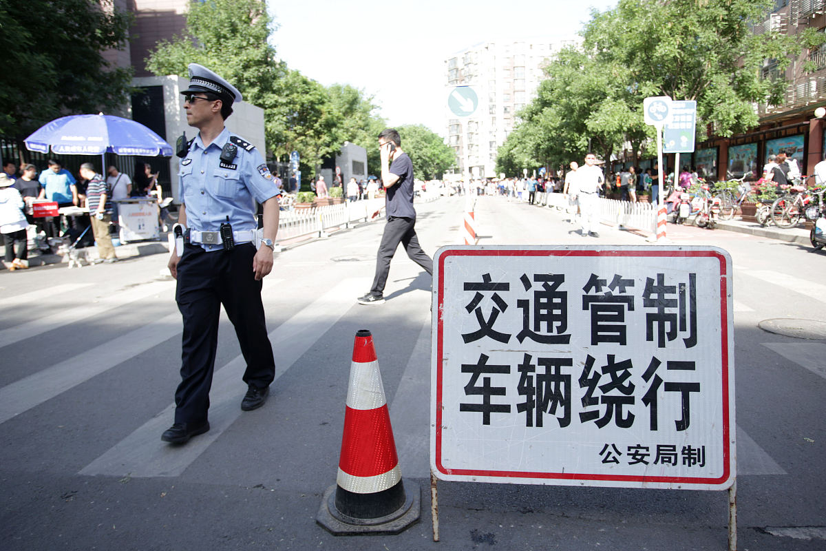 红灯停车一米线：保障交通安全的重要举措