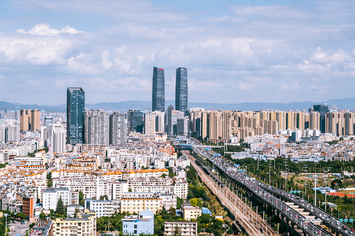 云南滇中新区打造一流营商环境，推动市场主体倍增：调研报告