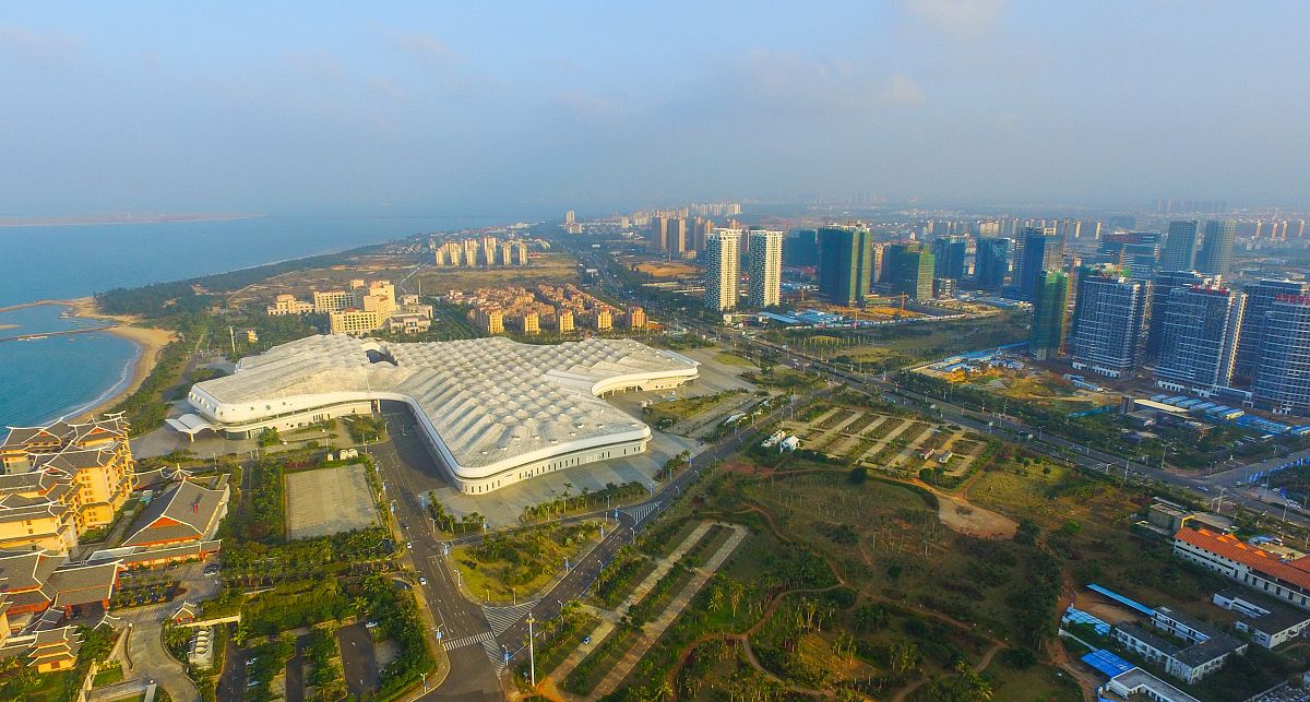 我要写论文网络文本分析海口旅游目的地形象感知影响研究帮我从roster cm6中文库分析一下海口的前100位高频词特征统计