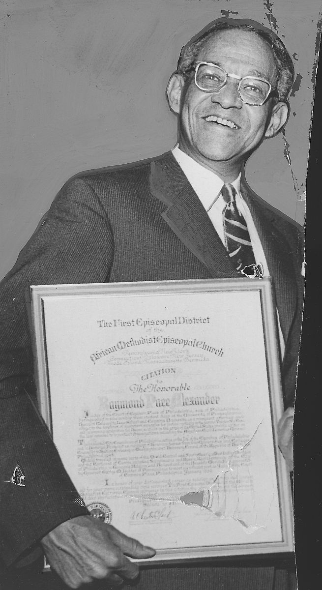 罗必良教授：杰出的数学家、教育家和学者