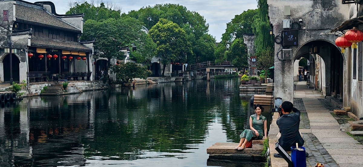 请帮我写1篇650字的博客文章主题是：湖州旅游景点