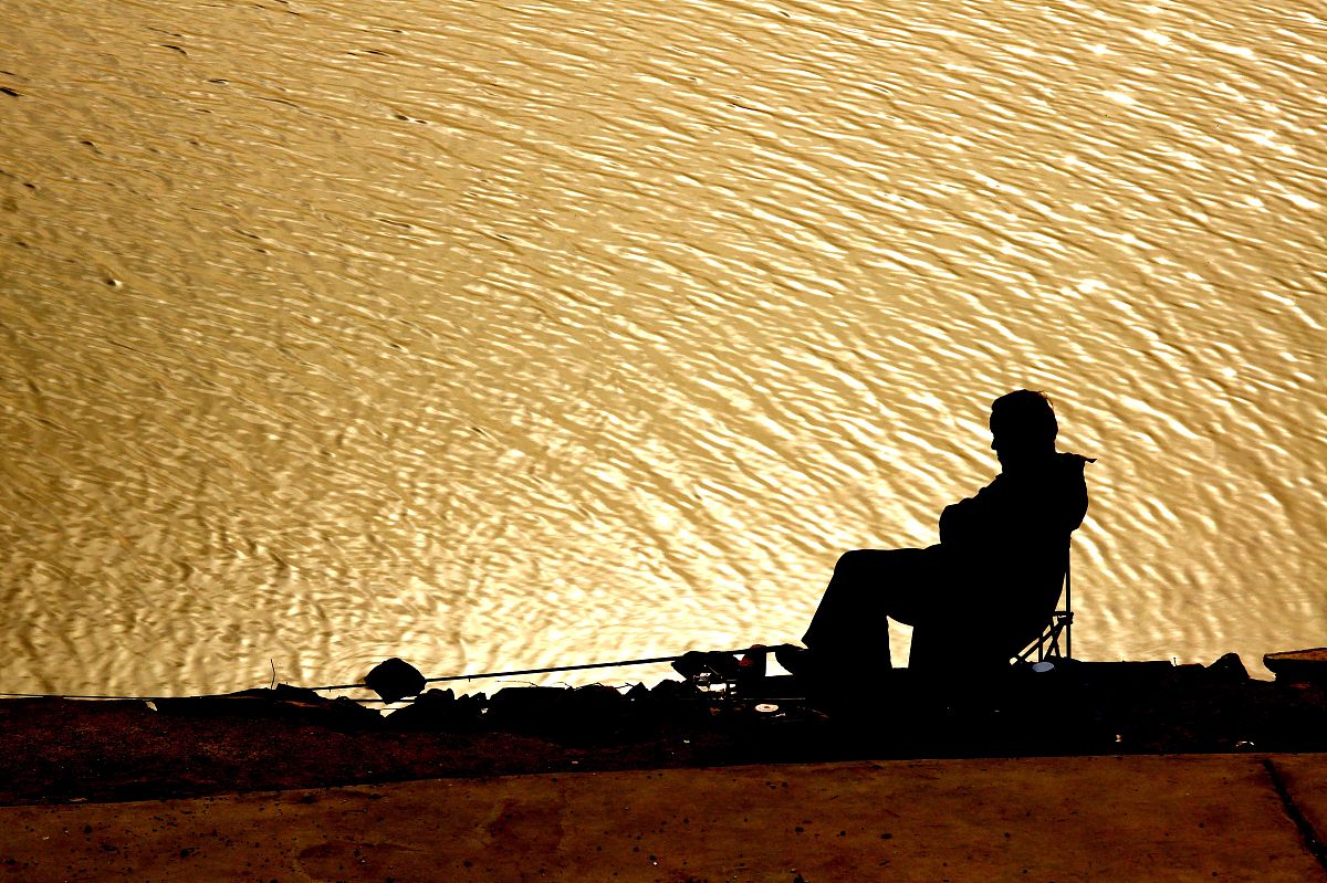 砂制时镜疗养院：沙漠中的阳光与疗愈