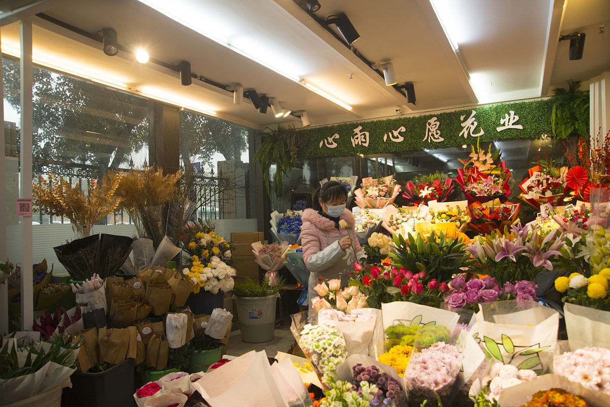 现在经营实体花店没有生意该怎么办