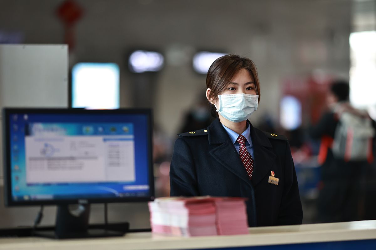 在公司干的不开心想离职帮我写个离职申请