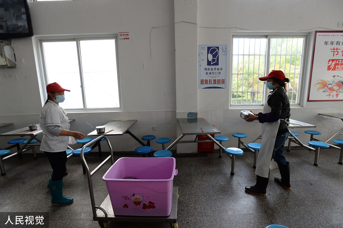 帮我设计一份卫生院对卫生室业务考核记录。要求有示例。内容尽量的详细。