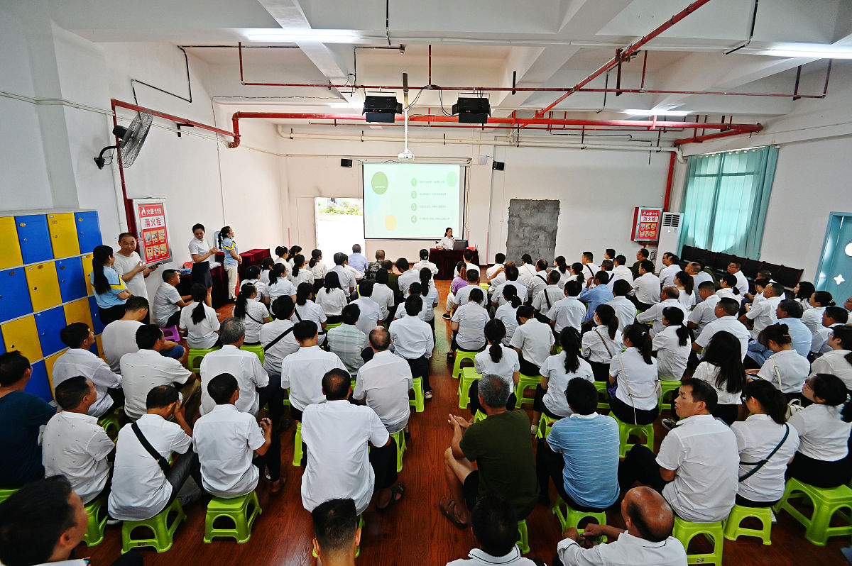南充多扶学校电子技术专业怎么样