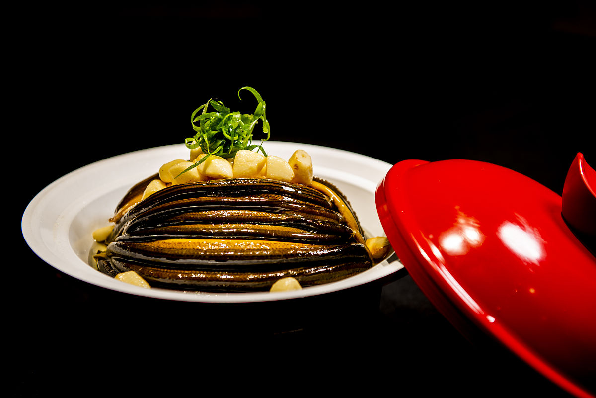 明油和宽油的区别：两种常见的中华烹饪方法