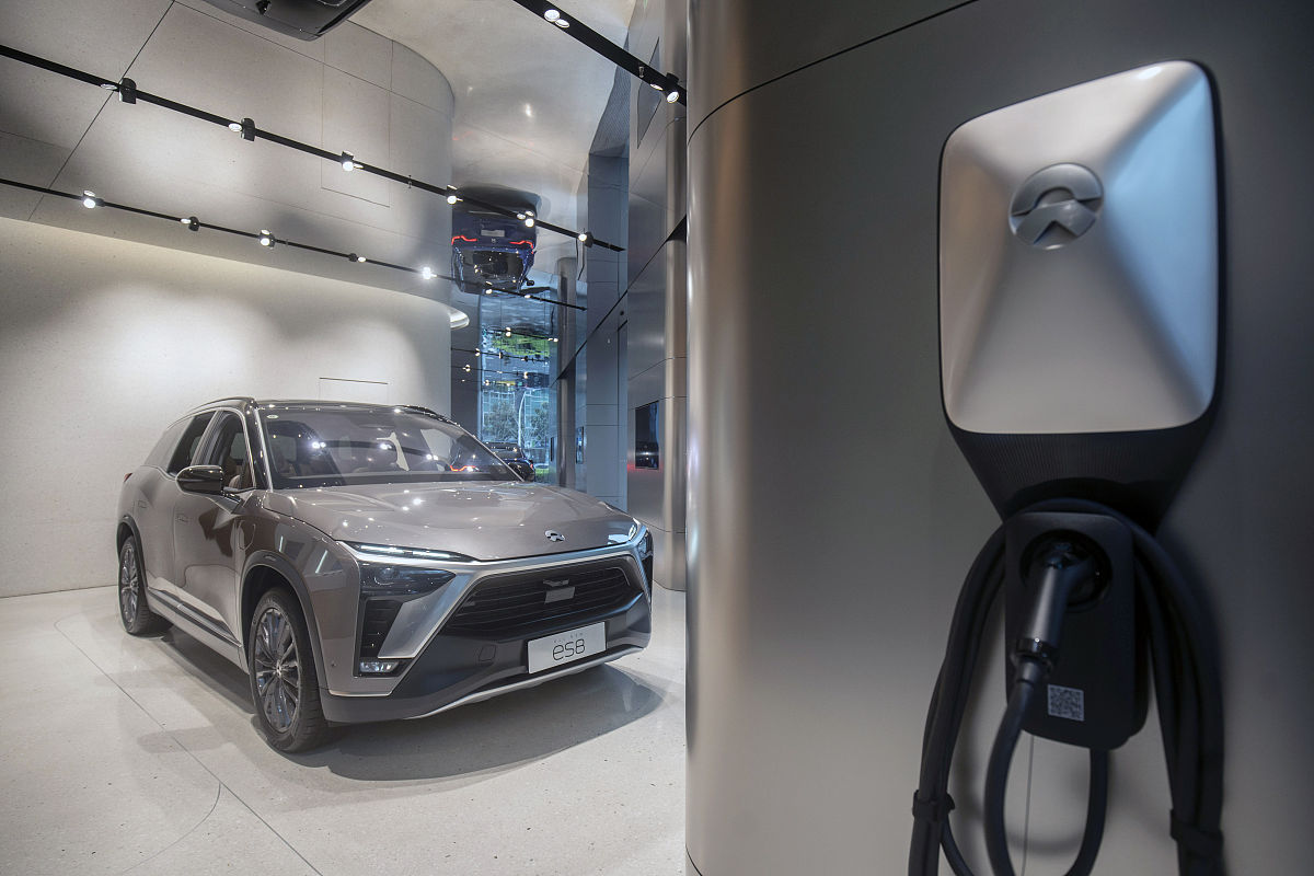 2021年3月1日,上海,实拍蔚来汽车线下门店.a nio inc. es8 electric s