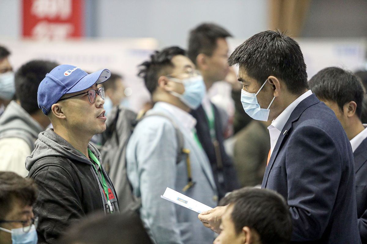 重庆航空大专院校费用