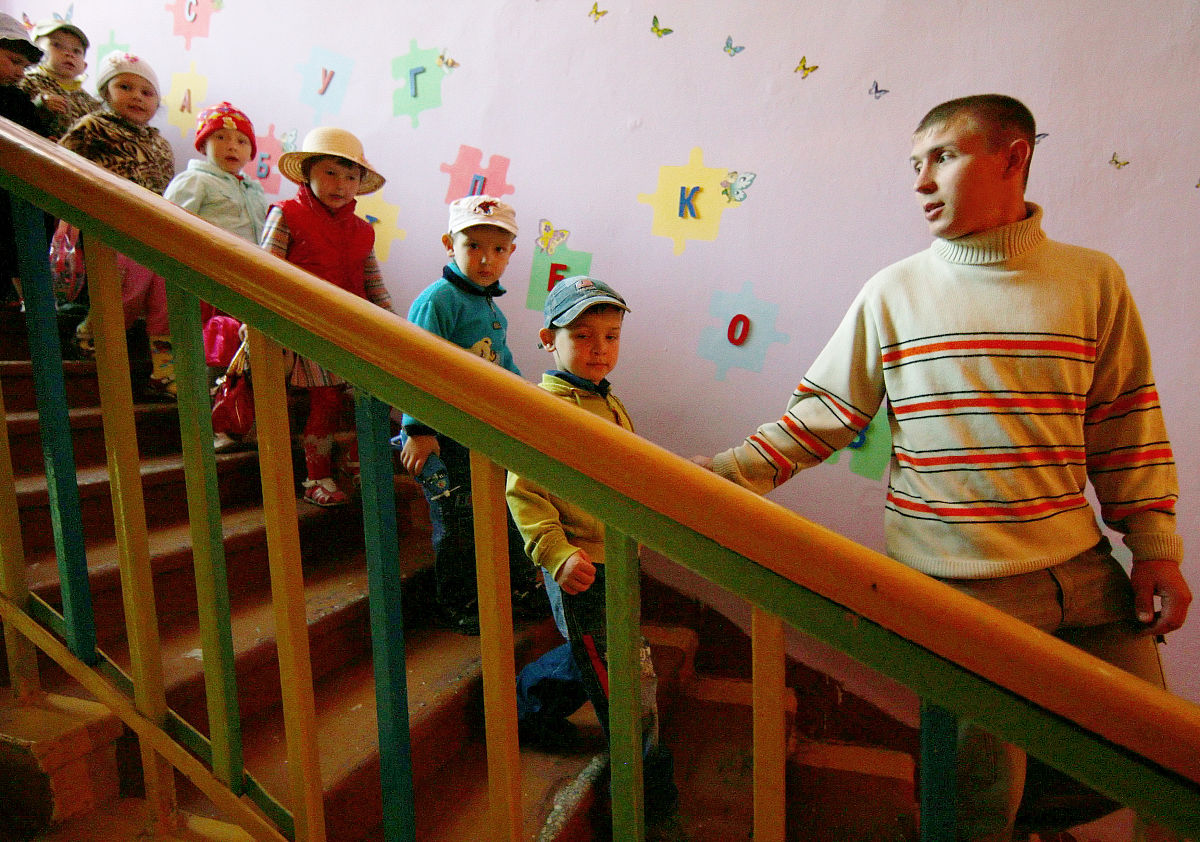 贵阳幼师专业报考要求：学历、年龄、身体条件、道德品质