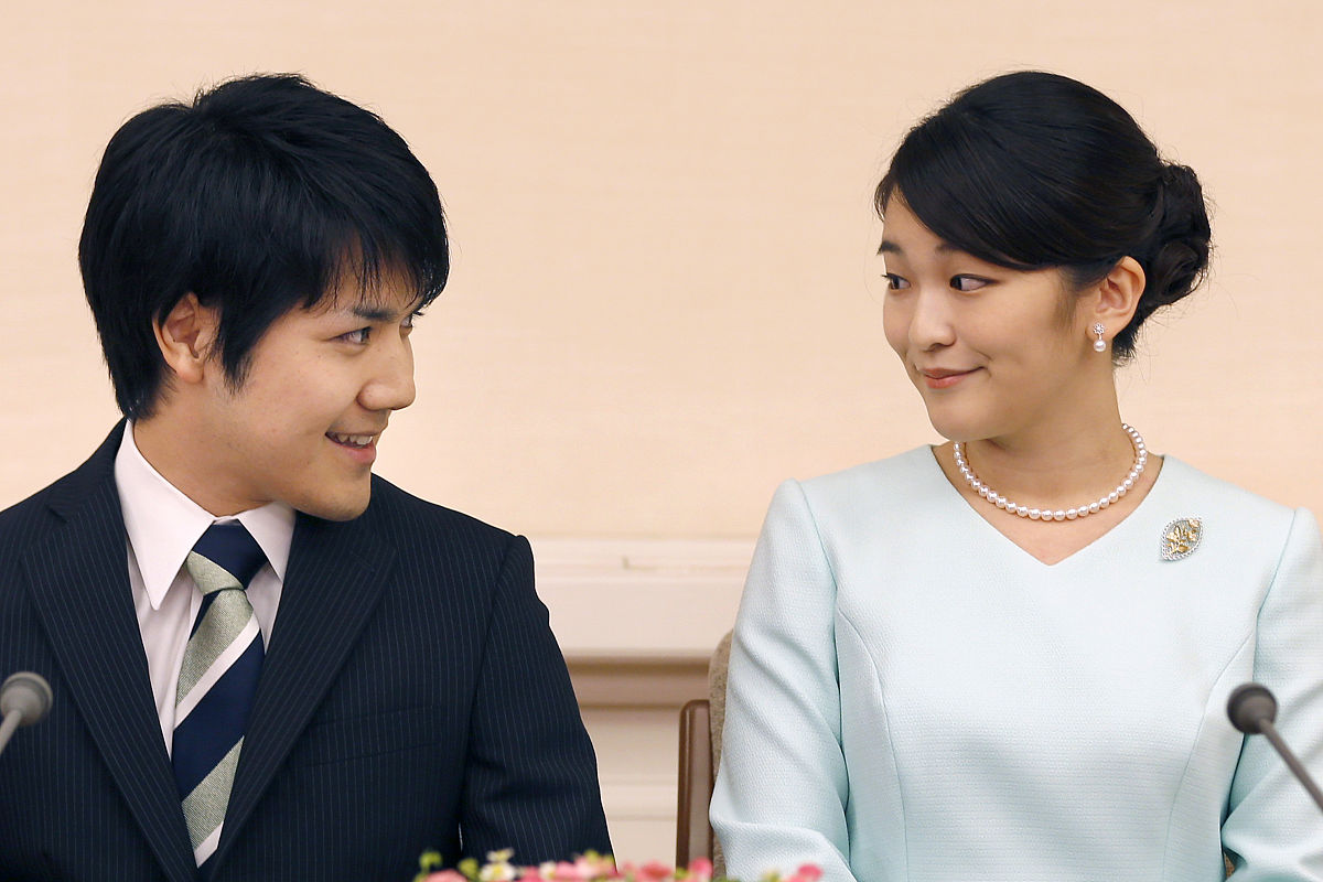 当地时间2017年9月3日,日本东京,真子公主和未婚夫小室圭在东京赤坂东