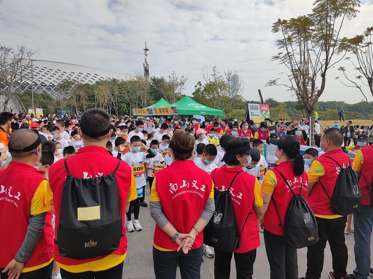 华阳县成功举办毅行活动，倡导健康生活方式