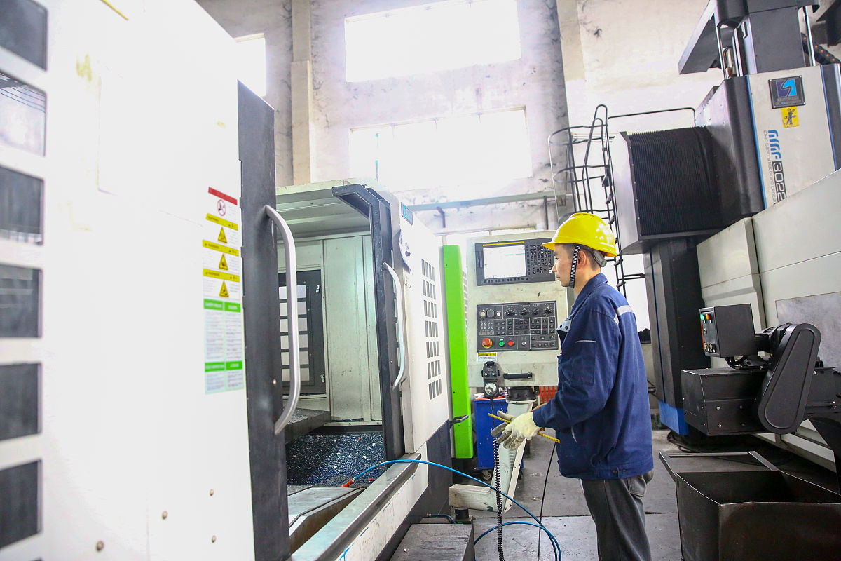 河南机电学校机电设备安装与维修三年制要满足什么条件-怎么样