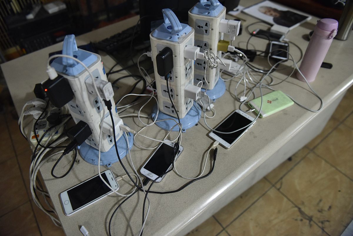 The general logic of writing is to go from big to small leading to the topic you want to study one at a time Please help me write the introduction part of an English professional paper titled Optomech