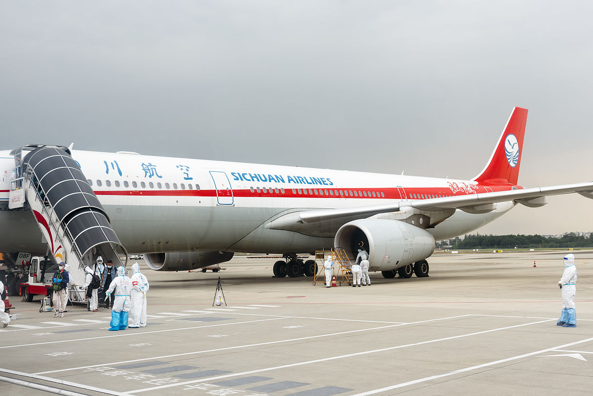 成都航空通信技术专业详解：高薪就业前景，未来发展方向