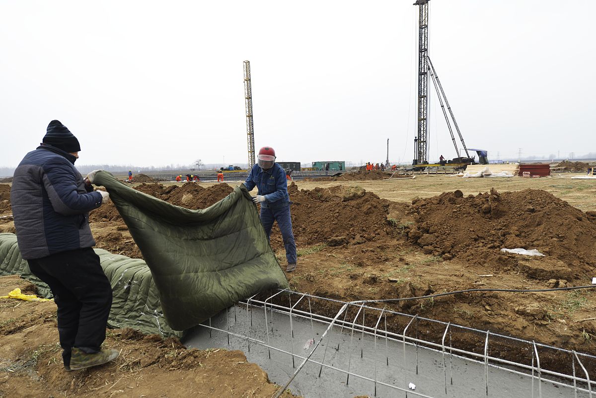 渠道混凝土分层分块浇筑施工一次验收合格率提升QC小组实践