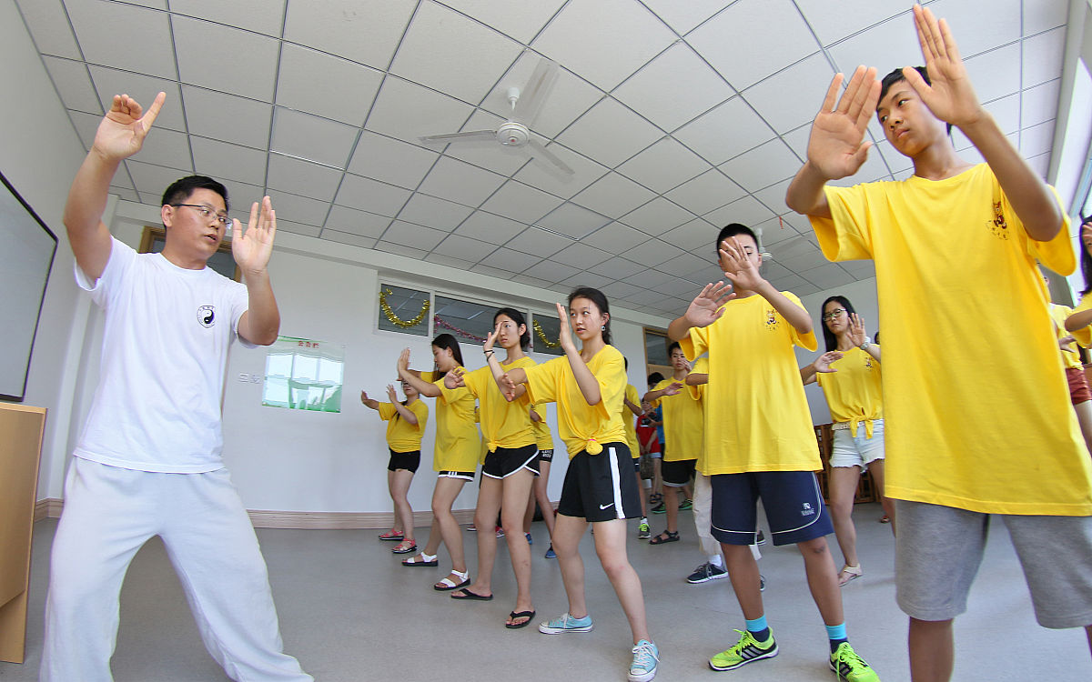 广安市东方文化武术学校运动训练专业是不是热门专业？好不好