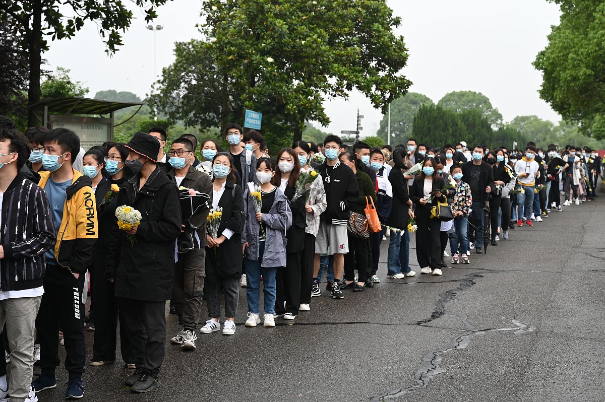 2021年5月23日,长沙市民送别袁隆平院士.(如果下载使用,请务必署名:红